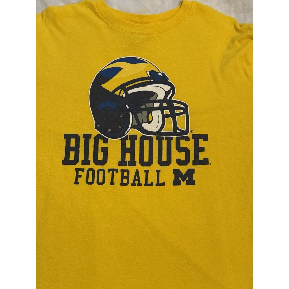 Michigan Big House Football Shirt Men's Long Sleeve Pullover Yellow Large